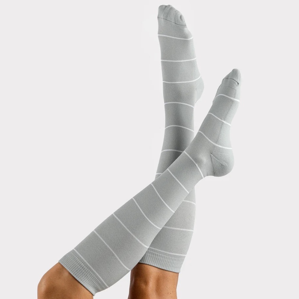NWT Clove Compression Socks, Medium (W8-11.5), Grey Stripe, Nurse Medical Travel